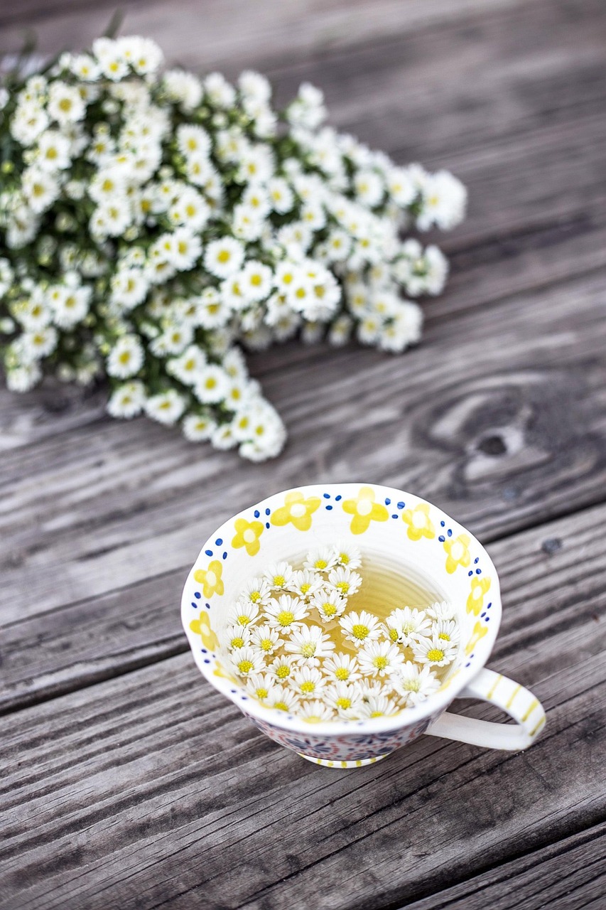 Master Herbal Tea Brewing: Temperatures, Techniques, and Health Benefits