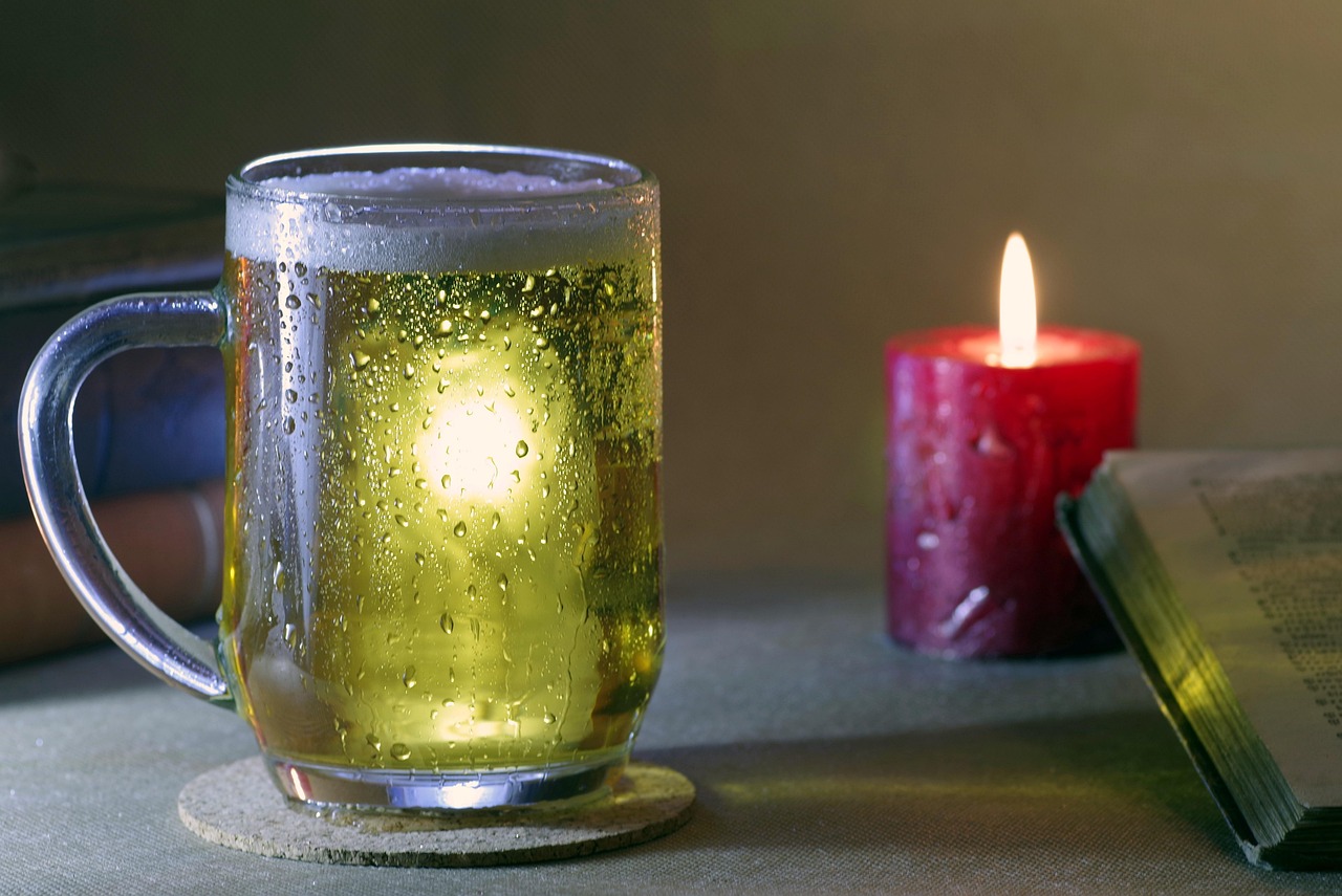 Comprehensive Alcohol-Free Social Guide: Balance, Connections, Expert Tips